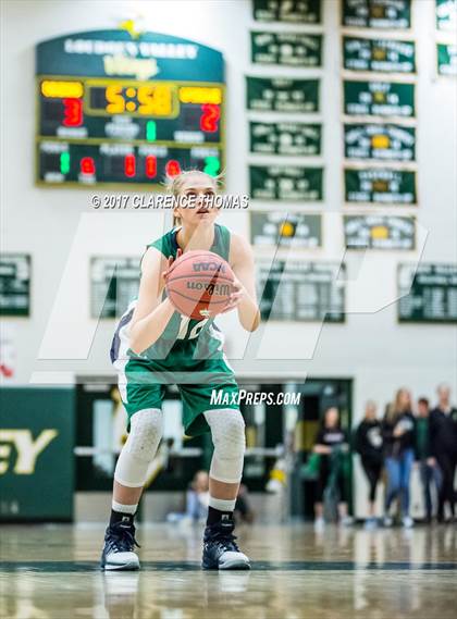 Thumbnail 2 in Woodgrove @ Loudoun Valley photogallery.