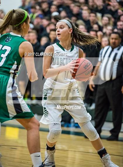 Thumbnail 1 in Woodgrove @ Loudoun Valley photogallery.