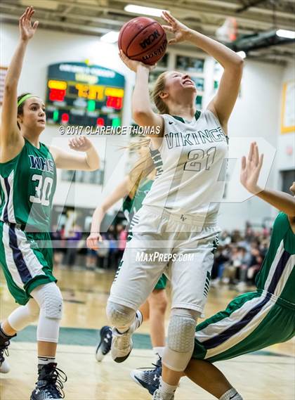 Thumbnail 2 in Woodgrove @ Loudoun Valley photogallery.