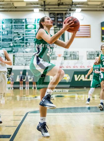 Thumbnail 3 in Woodgrove @ Loudoun Valley photogallery.