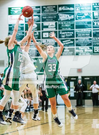 Thumbnail 2 in Woodgrove @ Loudoun Valley photogallery.