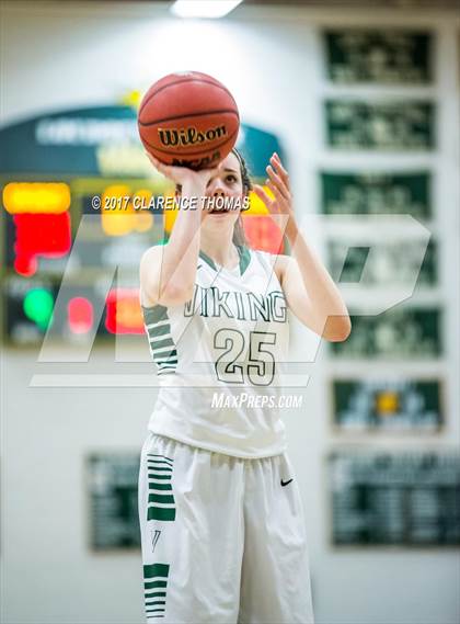 Thumbnail 2 in Woodgrove @ Loudoun Valley photogallery.