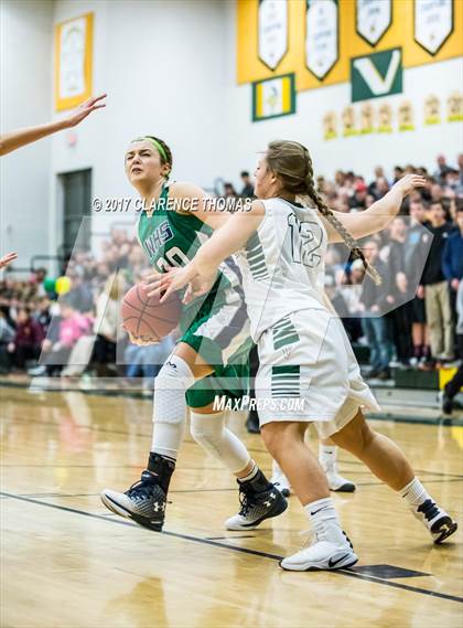 Thumbnail 3 in Woodgrove @ Loudoun Valley photogallery.