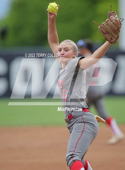 Thumbnail 2 in Bountiful vs. Spanish Fork (UHSAA 5A Final) photogallery.
