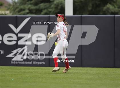 Thumbnail 3 in Bountiful vs. Spanish Fork (UHSAA 5A Final) photogallery.