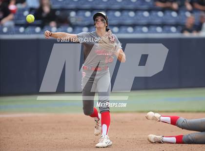 Thumbnail 1 in Bountiful vs. Spanish Fork (UHSAA 5A Final) photogallery.