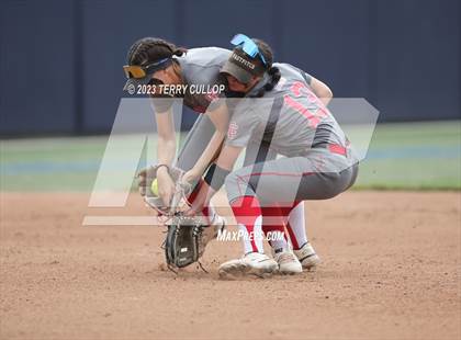 Thumbnail 2 in Bountiful vs. Spanish Fork (UHSAA 5A Final) photogallery.