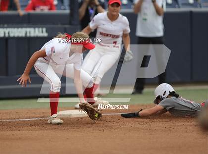 Thumbnail 3 in Bountiful vs. Spanish Fork (UHSAA 5A Final) photogallery.
