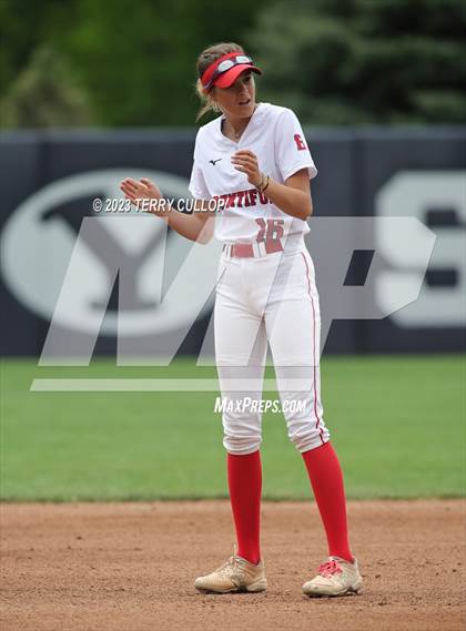 Thumbnail 3 in Bountiful vs. Spanish Fork (UHSAA 5A Final) photogallery.