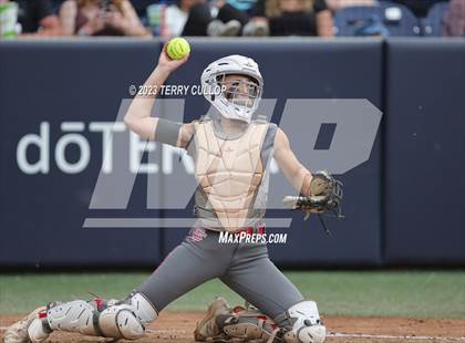 Thumbnail 1 in Bountiful vs. Spanish Fork (UHSAA 5A Final) photogallery.