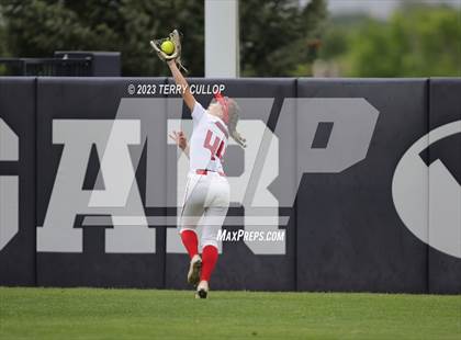 Thumbnail 1 in Bountiful vs. Spanish Fork (UHSAA 5A Final) photogallery.