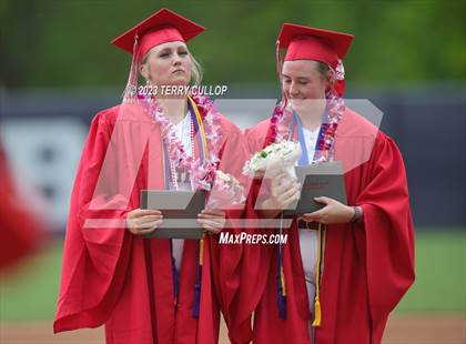 Thumbnail 2 in Bountiful vs. Spanish Fork (UHSAA 5A Final) photogallery.