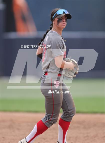 Thumbnail 3 in Bountiful vs. Spanish Fork (UHSAA 5A Final) photogallery.