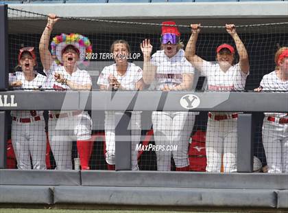 Thumbnail 3 in Bountiful vs. Spanish Fork (UHSAA 5A Final) photogallery.