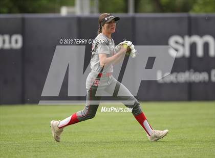 Thumbnail 1 in Bountiful vs. Spanish Fork (UHSAA 5A Final) photogallery.
