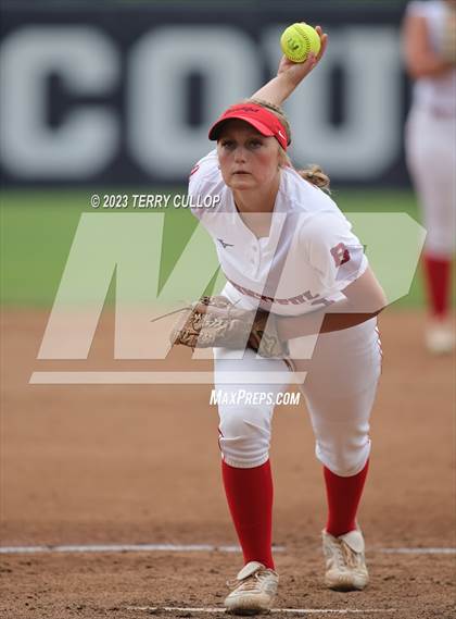 Thumbnail 1 in Bountiful vs. Spanish Fork (UHSAA 5A Final) photogallery.