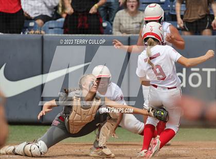 Thumbnail 1 in Bountiful vs. Spanish Fork (UHSAA 5A Final) photogallery.