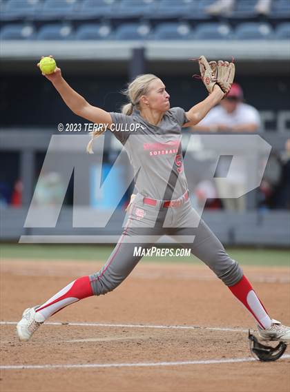 Thumbnail 2 in Bountiful vs. Spanish Fork (UHSAA 5A Final) photogallery.