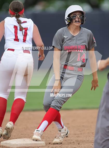 Thumbnail 3 in Bountiful vs. Spanish Fork (UHSAA 5A Final) photogallery.