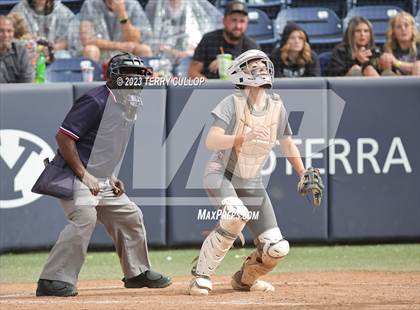 Thumbnail 3 in Bountiful vs. Spanish Fork (UHSAA 5A Final) photogallery.