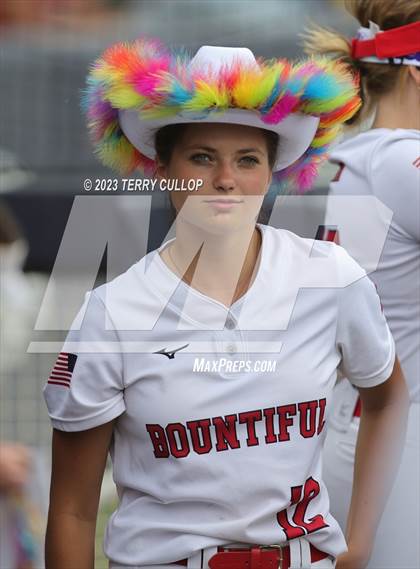 Thumbnail 3 in Bountiful vs. Spanish Fork (UHSAA 5A Final) photogallery.