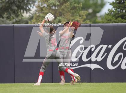 Thumbnail 2 in Bountiful vs. Spanish Fork (UHSAA 5A Final) photogallery.