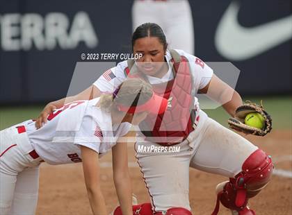 Thumbnail 1 in Bountiful vs. Spanish Fork (UHSAA 5A Final) photogallery.