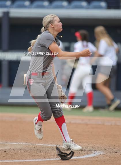 Thumbnail 1 in Bountiful vs. Spanish Fork (UHSAA 5A Final) photogallery.