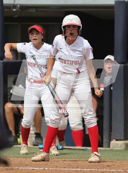 Thumbnail 1 in Bountiful vs. Spanish Fork (UHSAA 5A Final) photogallery.