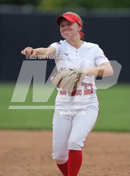 Thumbnail 2 in Bountiful vs. Spanish Fork (UHSAA 5A Final) photogallery.