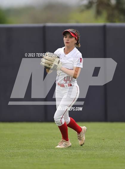 Thumbnail 3 in Bountiful vs. Spanish Fork (UHSAA 5A Final) photogallery.