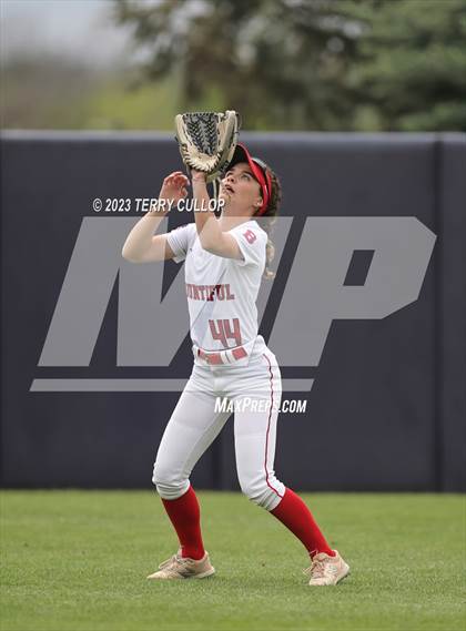 Thumbnail 3 in Bountiful vs. Spanish Fork (UHSAA 5A Final) photogallery.