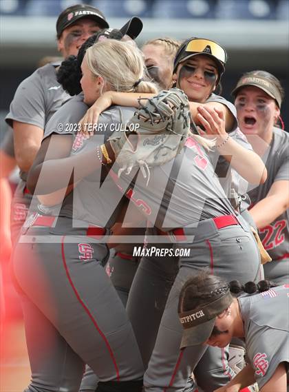Thumbnail 1 in Bountiful vs. Spanish Fork (UHSAA 5A Final) photogallery.