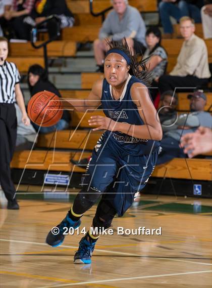 Thumbnail 2 in Vista Murrieta vs Ventura (Santa Barbara Tournament of Champions) photogallery.