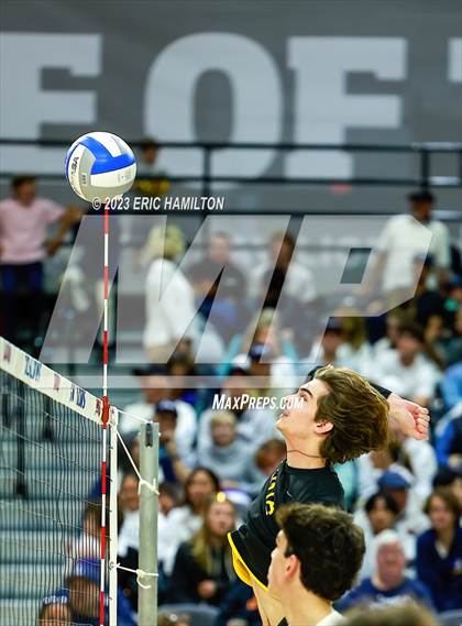 Thumbnail 1 in Mira Costa vs. Loyola photogallery.