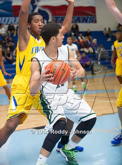 Thumbnail 1 in Strake Jesuit vs. Channelview (McDonald's Texas Invitational) photogallery.