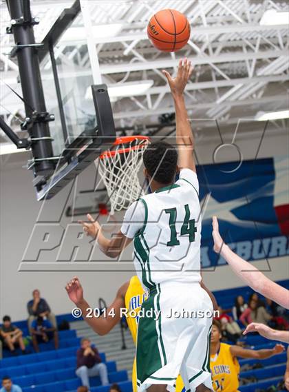 Thumbnail 2 in Strake Jesuit vs. Channelview (McDonald's Texas Invitational) photogallery.