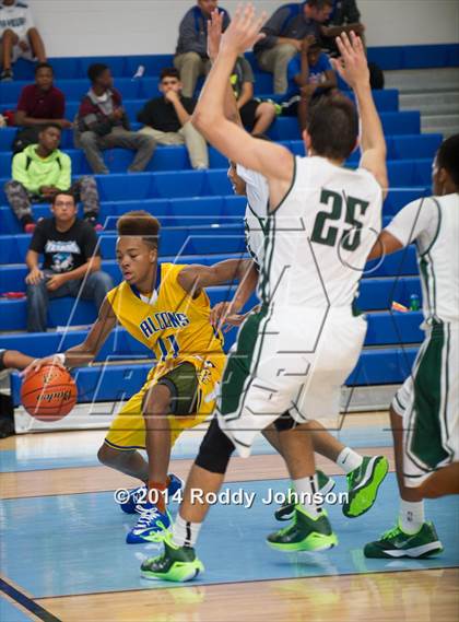 Thumbnail 1 in Strake Jesuit vs. Channelview (McDonald's Texas Invitational) photogallery.
