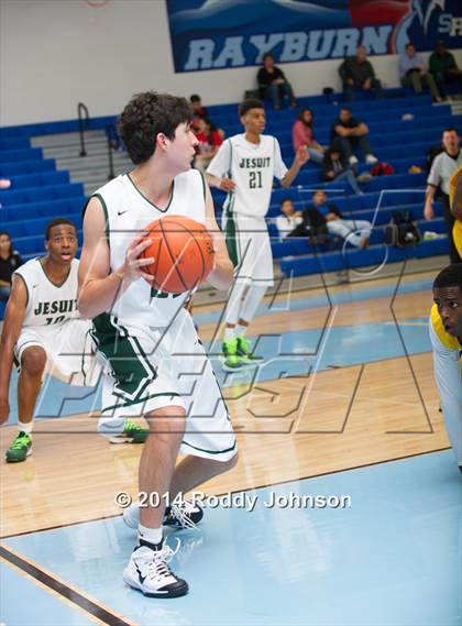 Thumbnail 2 in Strake Jesuit vs. Channelview (McDonald's Texas Invitational) photogallery.