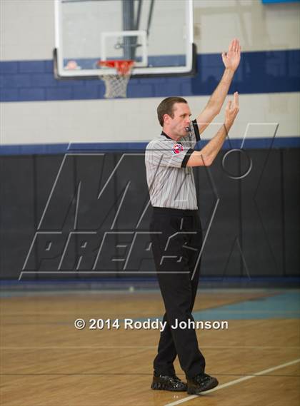 Thumbnail 3 in Strake Jesuit vs. Channelview (McDonald's Texas Invitational) photogallery.