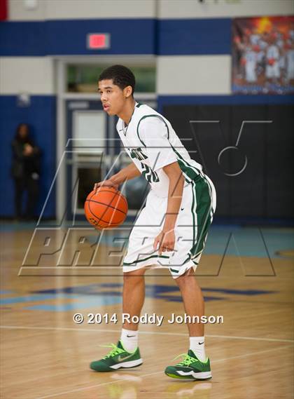 Thumbnail 3 in Strake Jesuit vs. Channelview (McDonald's Texas Invitational) photogallery.
