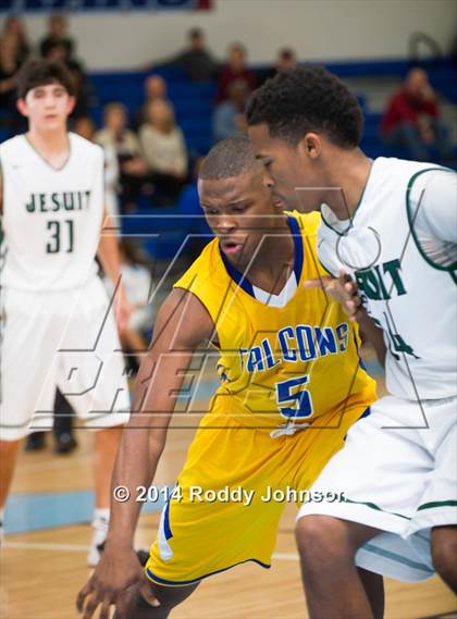 Thumbnail 3 in Strake Jesuit vs. Channelview (McDonald's Texas Invitational) photogallery.