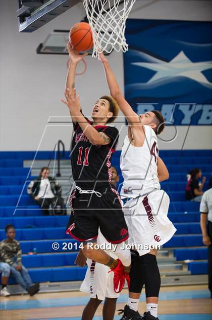 Thumbnail 1 in Strake Jesuit vs. Channelview (McDonald's Texas Invitational) photogallery.