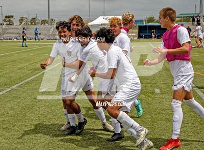 Thumbnail 1 in Lopez vs. Glenn (UIL Soccer 5A Region IV Regional Final) photogallery.