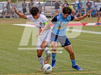 Thumbnail 1 in Lopez vs. Glenn (UIL Soccer 5A Region IV Regional Final) photogallery.