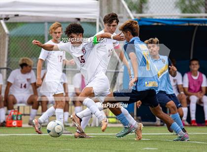 Thumbnail 1 in Lopez vs. Glenn (UIL Soccer 5A Region IV Regional Final) photogallery.