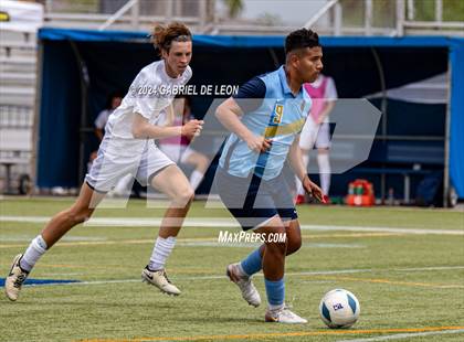 Thumbnail 3 in Lopez vs. Glenn (UIL Soccer 5A Region IV Regional Final) photogallery.