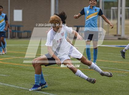 Thumbnail 1 in Lopez vs. Glenn (UIL Soccer 5A Region IV Regional Final) photogallery.