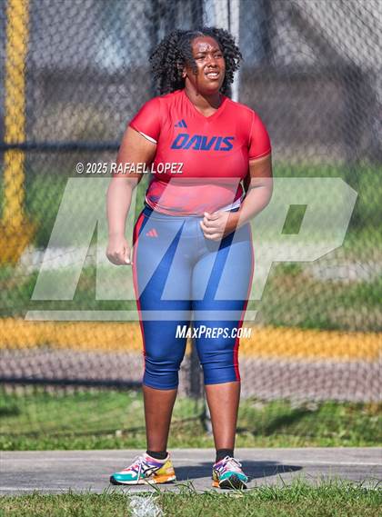 Thumbnail 2 in Panther Relays (Discus) photogallery.