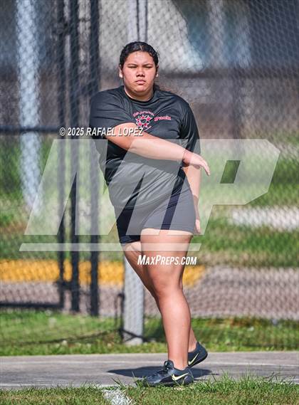 Thumbnail 2 in Panther Relays (Discus) photogallery.